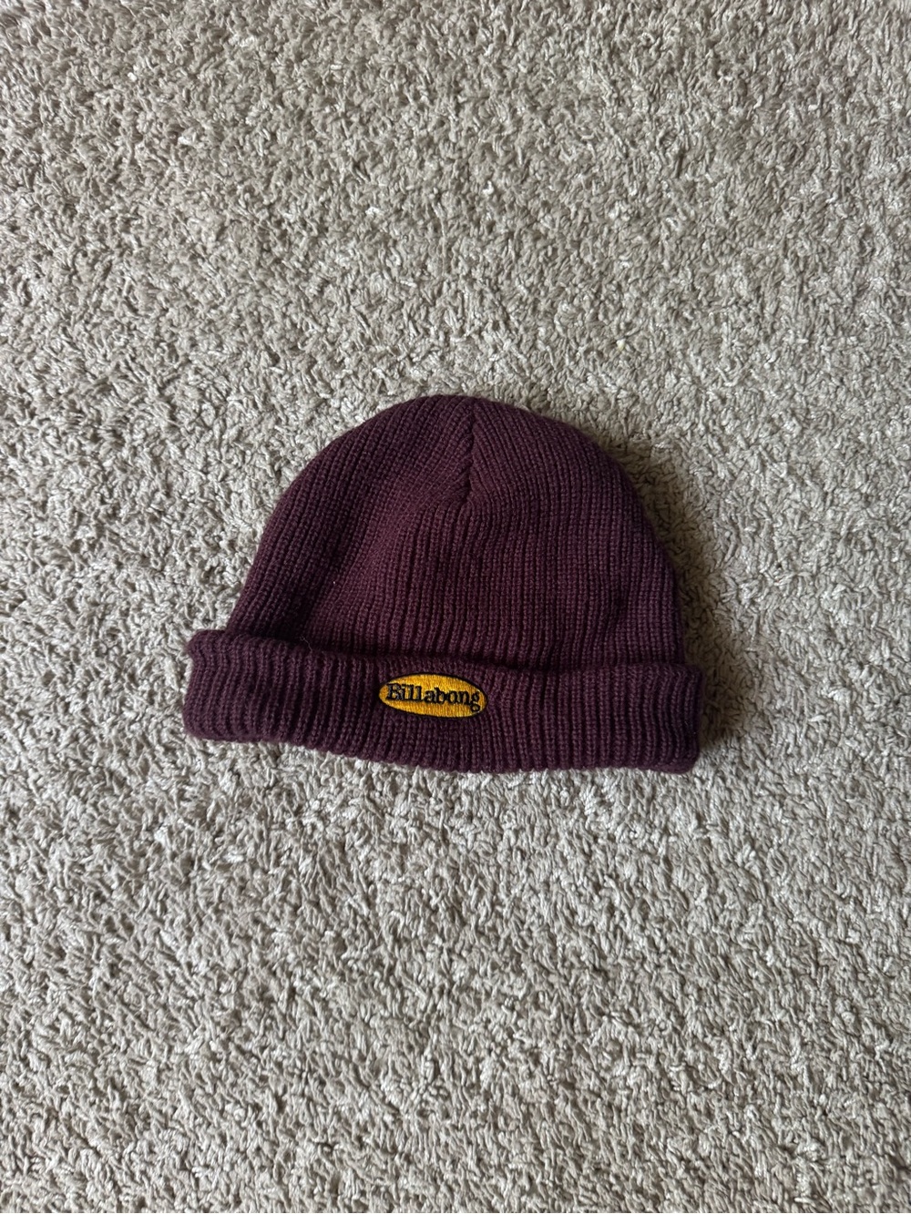 Billabong Burgundy Ribbed Cuff Beanie with Yellow Patch